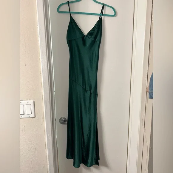 Forest Green Midi Dress - Picture 2 of 7